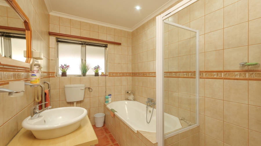 3 Bedroom Property for Sale in Suiderstrand Western Cape